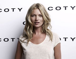 Kate Moss to create an inaugural Rimmel London Makeup collection!